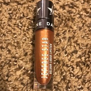 I Gotta Go, Jeffree Star Liquid Lip